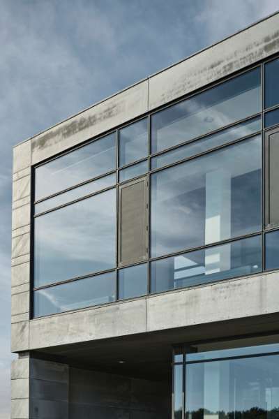 Unkonventionelle Fassade des neuen Firmensitzes, Langelandsvej 6, 8940 Randers